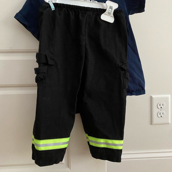 Toddler Fireman costume - Picture 5 of 5
